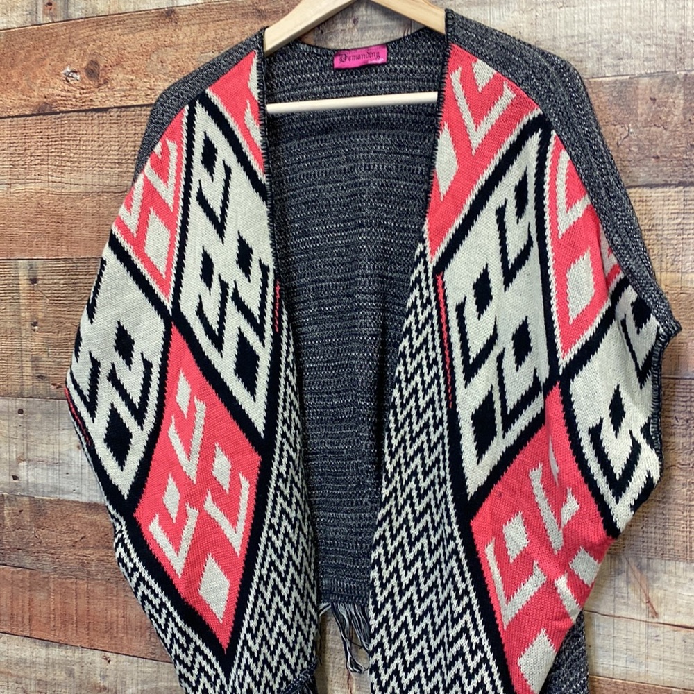 Demanding Aztec Print Knit Kimono Free Size - Picture 2 of 5